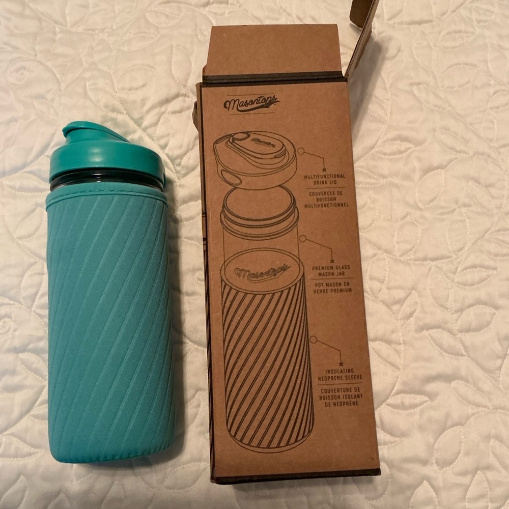 Masontops Premium Glass Mason Jar Bottle with Insulating Neoprene Sleeve